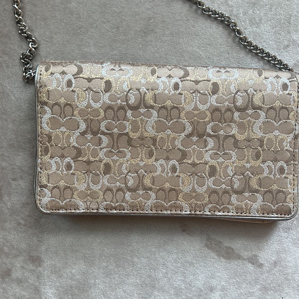 *Coach* Convertible WOC Crossbody Metallic Signature Wallet EUC - Picture 11 of 15